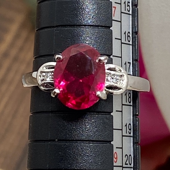 Gorgeous sparkly China GR sighed pink crystal rhinestone silver tone ring size 8 - Picture 1 of 3